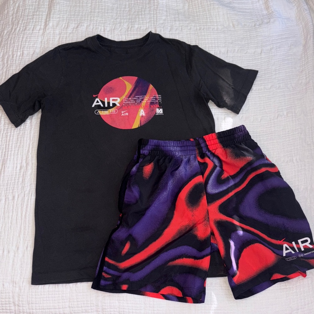 Nike Air Grey Tee & Matching Red-Purple Shorts.